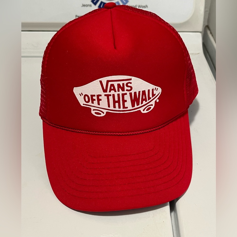 Vans Off The Wall Red Hat